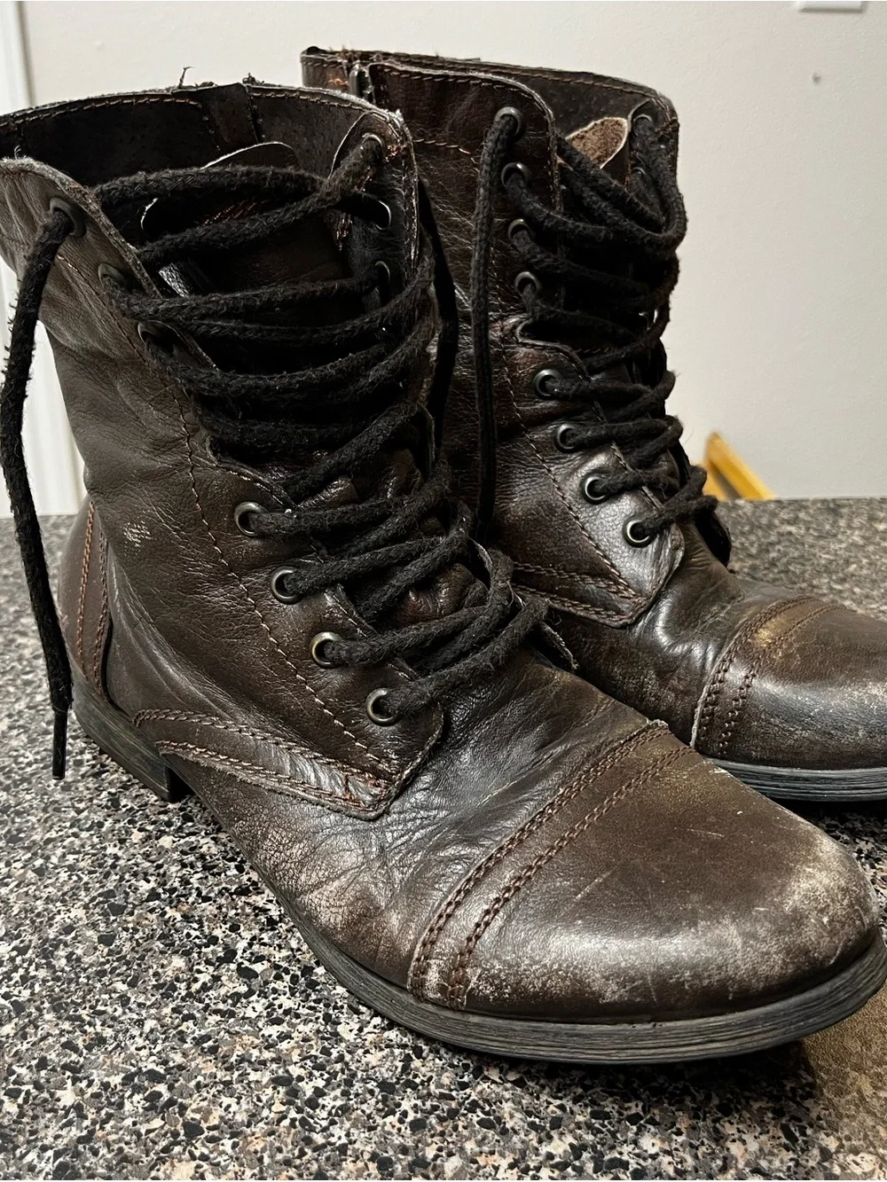Steve Madden Brown Leather Lace-Up Cap-Toe Boots